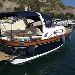R&b Tyrrhenum בית הארחה 4*