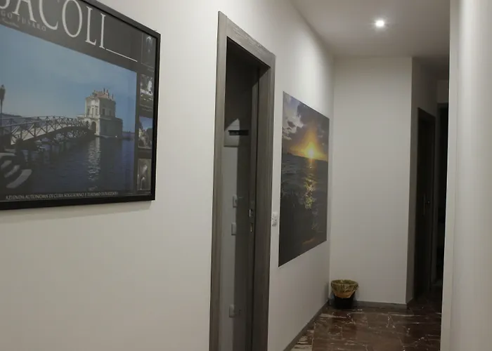 Πανσιόν R&b Tyrrhenum 4*